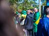 Imagens: Manifestantes pedem intervenção Federal em frente ao 14ºRCMec