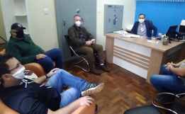 Administração de São José do Cedro recebe visita de representantes da Casan