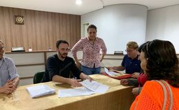 Famílias recebem matrículas na regularização fundiária em Guarujá do Sul