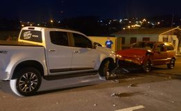 Colisão frontal deixa motorista ferido em São José do Cedro