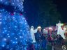 Itapiranga comemora Dia de São Nicolau com acendimento das luzes de Natal