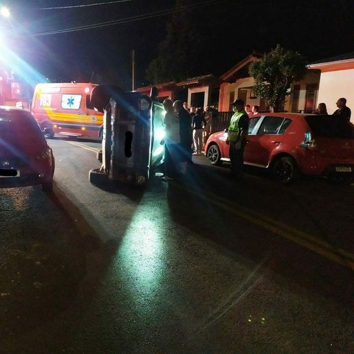 Motorista perde controle de direção e tomba veículo em Itapiranga