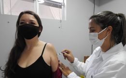SMOeste vai vacinar contra Covid-19 pessoas com 23 e 24 anos neste sábado