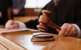 Pai que tentou matar filha de um mês é condenado a mais de 26 anos de prisão em SC