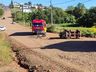 Empilhadeira tomba e motorista fica ferido em São José do Cedro