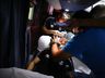 Após ônibus do Grêmio ser alvo de pedradas, presidente diz que não jogará Grenal 