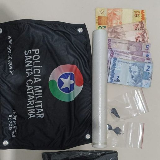 Polícia Militar prende homem por tráfico de drogas em São Miguel do Oeste