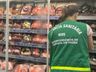 Carnes vencidas, moscas e mofo nos alimentos são encontradas em estabelecimentos de SC