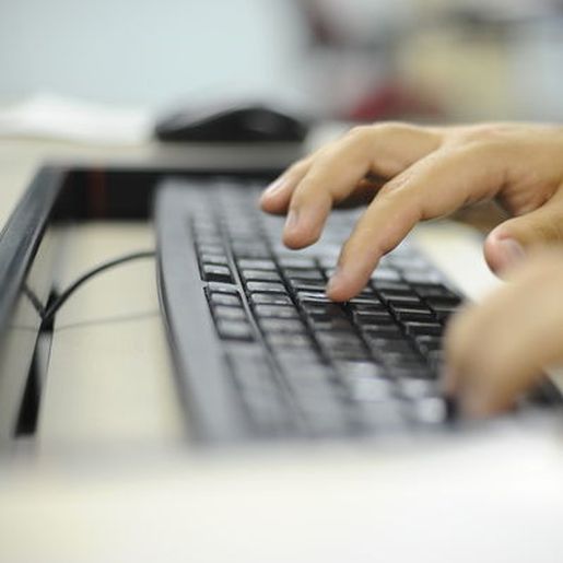 Homem de SMOeste perde mais de R$ 22 mil em golpe pela internet