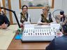 Soberanas da 43ª Oktoberfest visitam a Rádio Cedro