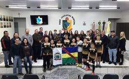 Moção homenageia atleta Ariane Fernanda pelas conquistas no futsal
