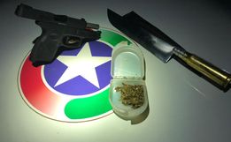 Polícia Militar apreende arma de fogo e maconha; um homem foi preso
