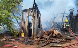 Incêndio destrói galpão em Descanso