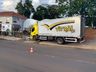 VÍDEO: caminhão derruba dois postes e invade floricultura na Willy Barth
