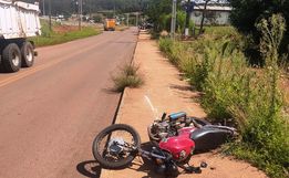 Homem fica ferido em acidente entre caminhão e moto em São José do Cedro