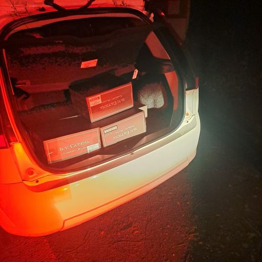 PM apreende carro com 60 garrafas de vinho sem nota em Dionísio Cerqueira