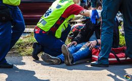 VÍDEO: colisão deixa motociclista ferido na Willy Barth em SMO
