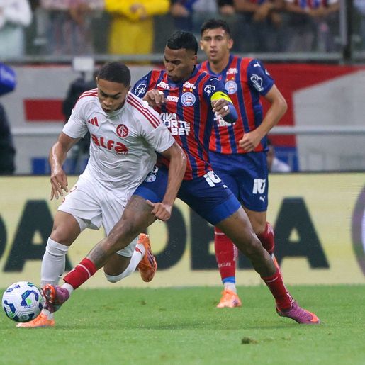 Bahia vence o Internacional em jogo atrasado pelo Brasileirão 