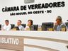Na primeira sessão do ano, presidente baixa projetos em comissões