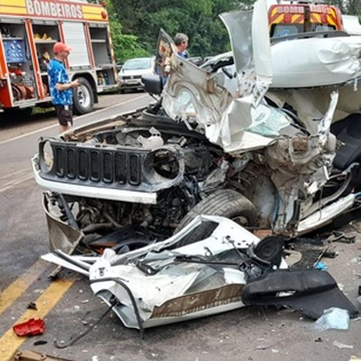Grave acidente de trânsito deixa dois feridos na SC 163, em Itapiranga
