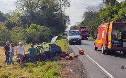 Colisão entre camionete e veículo de passeio deixa condutor ferido na BR-282 em Nova Erechim