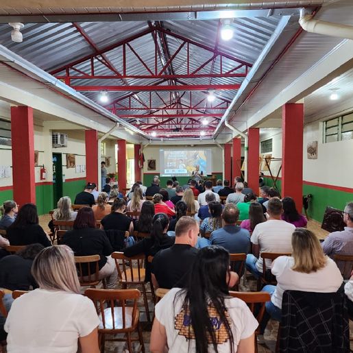  Escola de Itapiranga promove Seminário Regional da Pedagogia da Alternância
