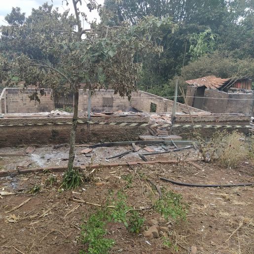 Corpo é encontrado carbonizado após casa pegar fogo, em Romelândia