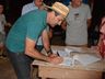 Governo municipal de Campo Erê entrega trator para patrulha agrícola