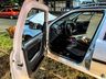 Condutor colide com carro em poste na Willy Barth em SMO; vídeo