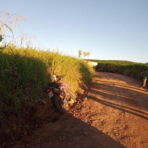Homem fica ferido em acidente entre moto e caminhão no interior de Tunápolis