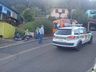 Acidente entre moto e caminhão deixa homem ferido