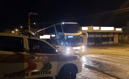 Cão da Polícia Militar localiza maconha em ônibus