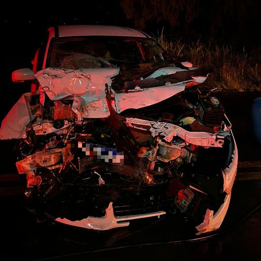 Colisão frontal deixa duas pessoas feridas na SC 496, em Belmonte