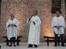 Sem procissão nas ruas, Corpus Christi é celebrado com tapetes dentro da igreja em SMO