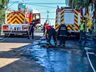 Bombeiros trabalham no rescaldo do incêndio no Super Vipi Center
