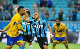 Grêmio atropela Pelotas e encaminha vaga para a semifinal do Gauchão