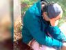 Homem senta em formigueiro em troca de pinga no Paraná