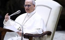 Papa Leão XIV pede fim de 'guerra de palavras' e libertação de jornalistas presos no mundo