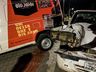 Condutor embriagado colide em carro estacionado, foge e é preso pela PM