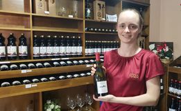 Enóloga cita importância do profissional para a qualidade da uva e do vinho