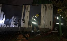Casa é destruída por incêndio em Romelândia