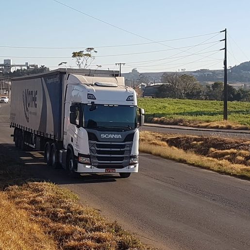 BR 163: precariedade da rodovia leva motoristas a diminuírem velocidade
