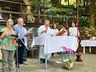 Fiéis participam de missa na Gruta Nossa Senhora de Lourdes em São Miguel do Oeste