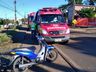 Motociclista fica ferida em colisão com caminhonete