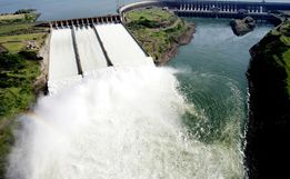  Com aumento das chuvas, usinas hidrelétricas abrem as comportas