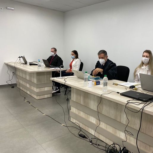 Acusado de feminicídio é julgado em Itapiranga