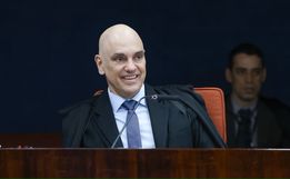  Alexandre de Moraes suspende atos do governo e do Congresso sobre IOF
