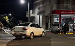 Colisão entre dois carros é registrada no centro de São Miguel do Oeste