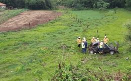 Mulher morre em capotamento na SC-283