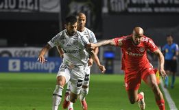 Dos males, o menor, Inter busca o empate com o Santos no fim do jogo na Vila